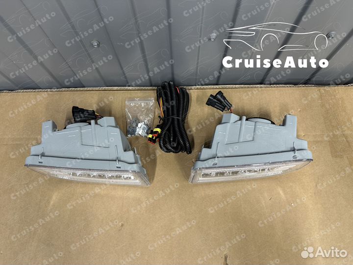 Противотуманки Land Cruiser 100 бегающие LED светл