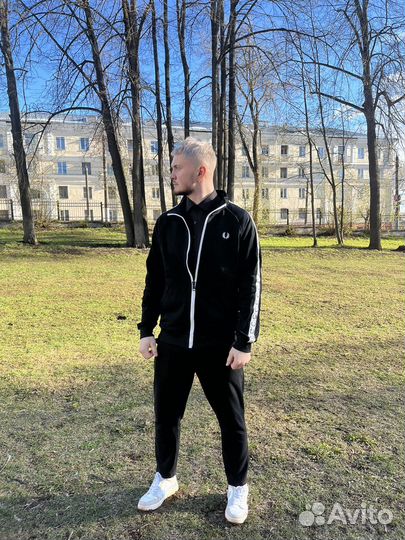 Новая Олимпийка Fred Perry