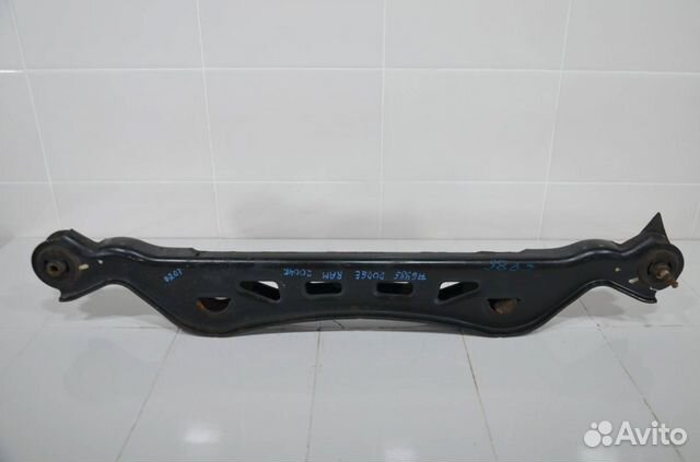 Держатель торсиона переднего с сайлентблоками