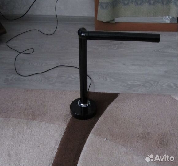 Лампа настольная