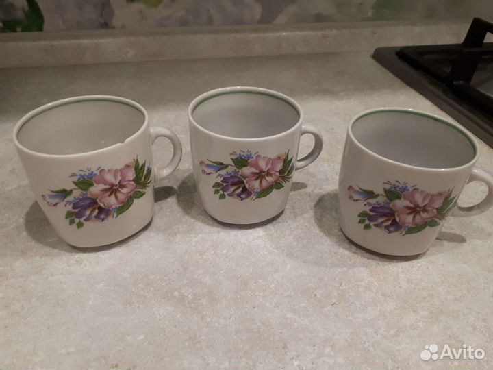 Кружки, салфетница, солонка, перечница