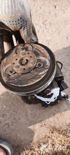 Компрессор кондиционера YD22DD Nissan