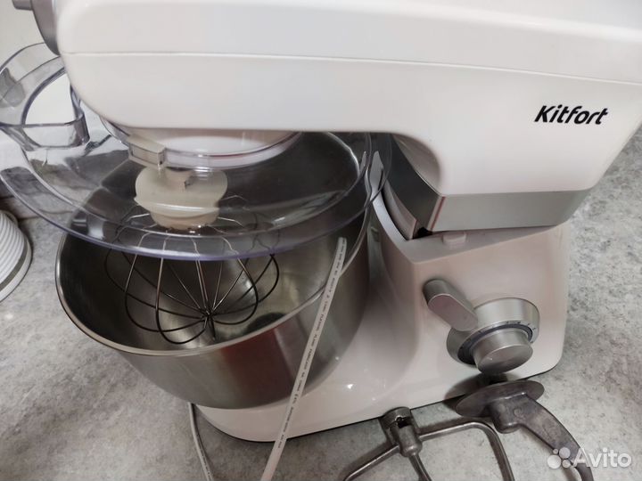 Миксер планетарный Kitfort KT-1348