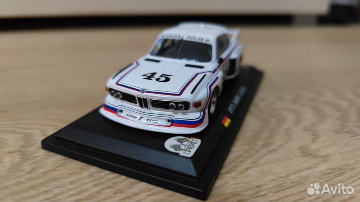 Модель 1/43 1975 BMW 3.5CSL M-Smart