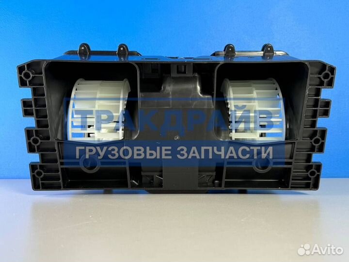 Мотор отопителя грузивиков Ман