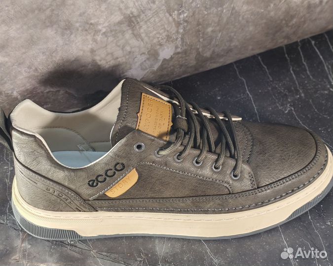 Кроссовки ecco