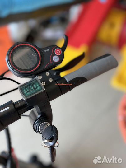 Электросамокат Kugoo M4