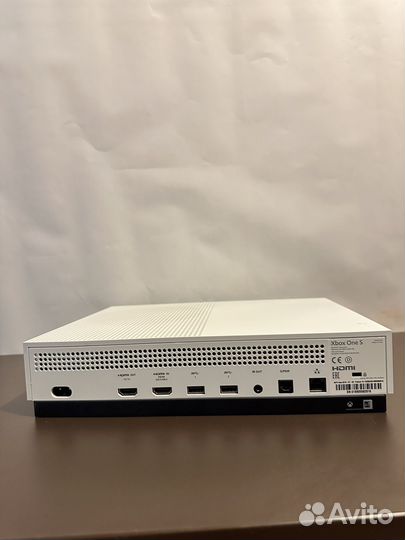 Игровая приставка Microsoft XBox One S