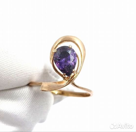 Золотое кольцо с фианитом 17,5р