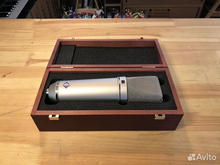 Студийный микрофон Neumann U 87 Ai в Наличии