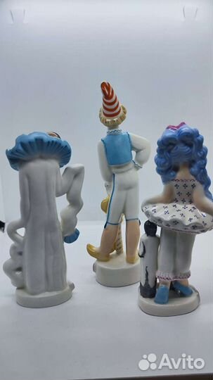 Статуэтка фарфор