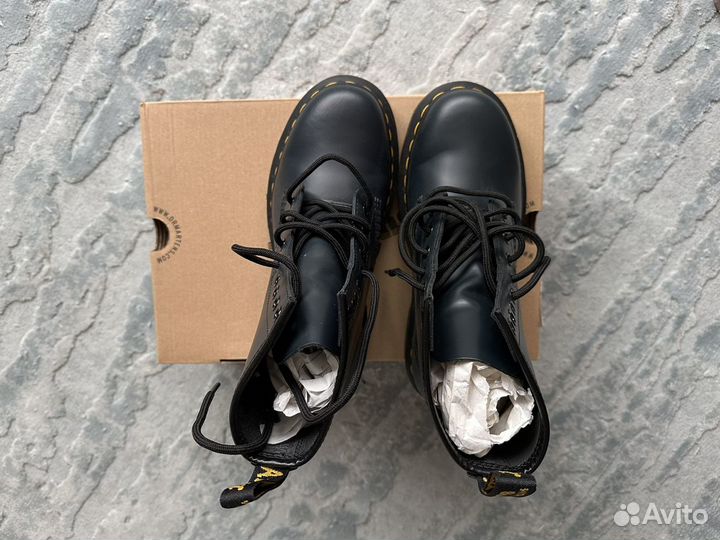 Ботинки dr martens женские