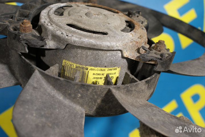 Вентилятор радиатора Opel Corsa D