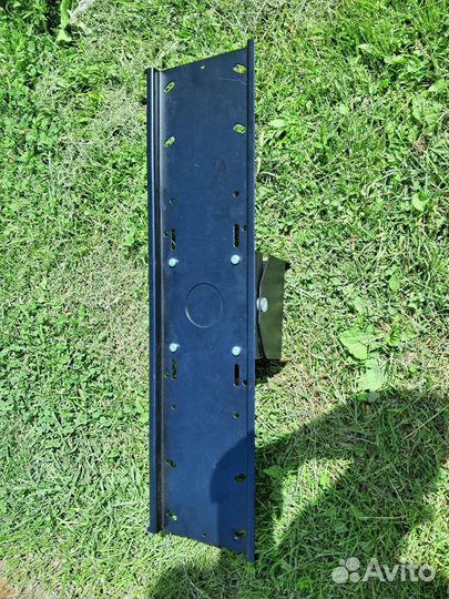 Стеклянная тумба под тв