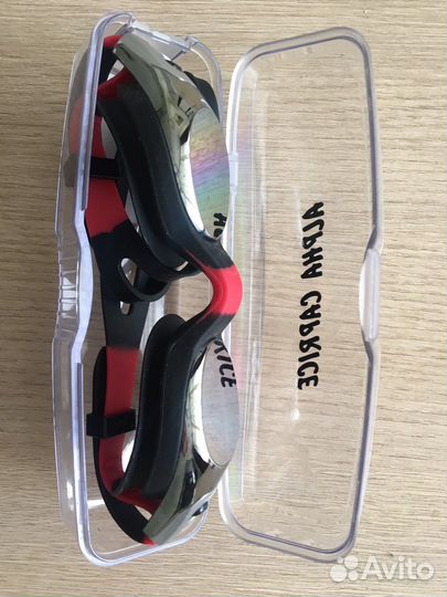 Очки для бассейна