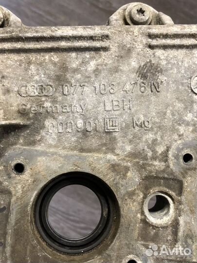 Крышка гбц Audi A8 D2 4.2 077103472L