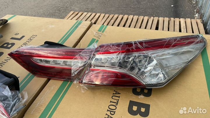 Camry w70 задние фонари