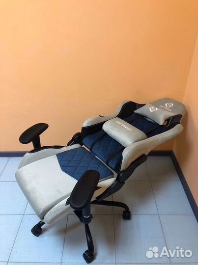 Компьютерное кресло офисное с функцией массажа