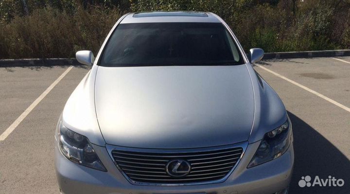 Lexus LS, 2008