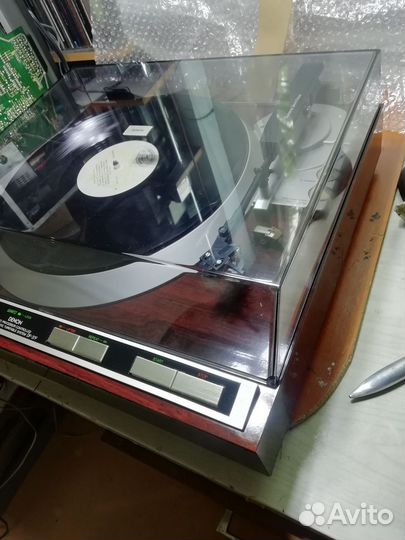 Проигрыватель виниловых пластинок Denon dp-37f