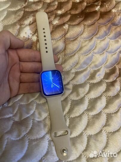 Apple Watch 8 45 мм Aluminium Case, starlight