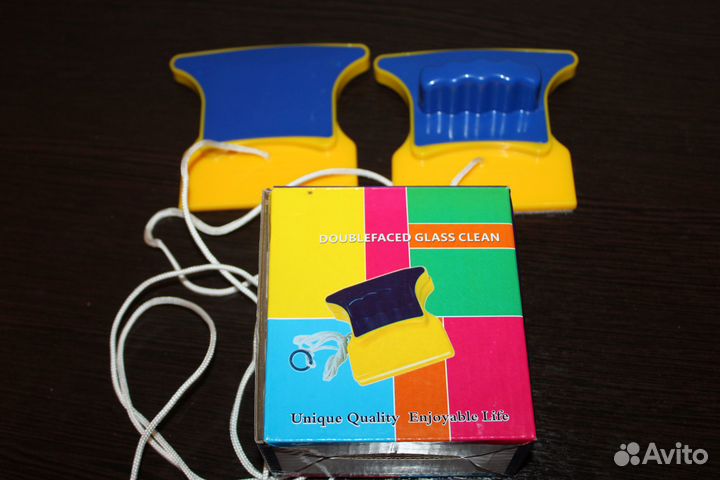 Магнитная щетка для мытья окон