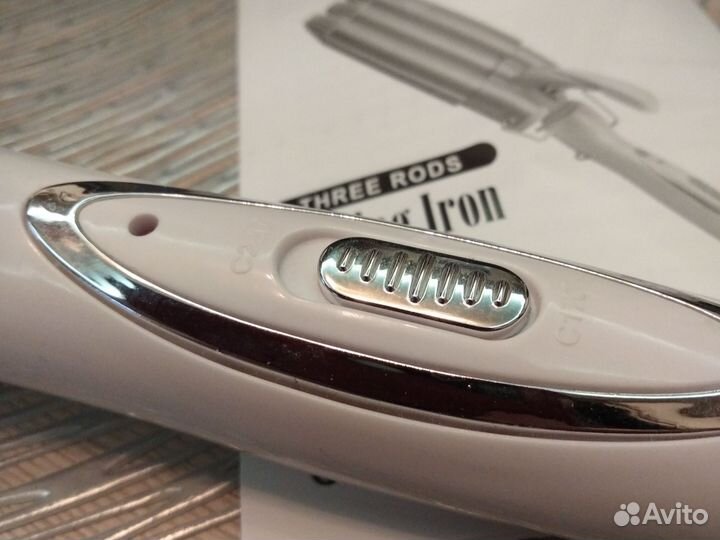 Плойка для завивки волос трехволновая новая