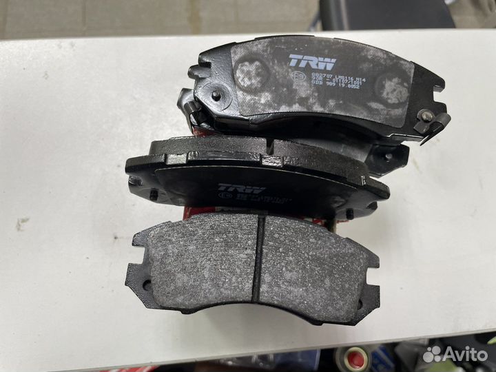 Subaru impreza Колодки передние GdB989