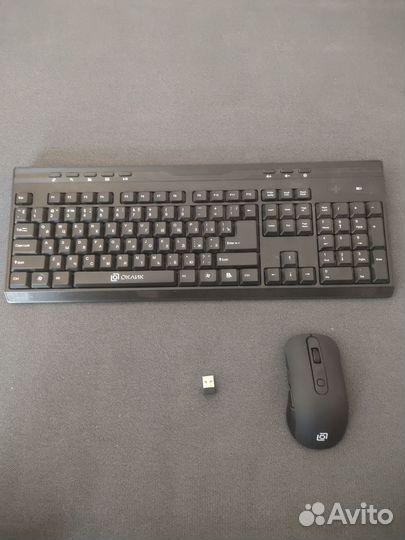 Беспроводная клавиатура и мышь