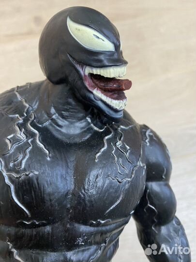 Фигурки супергероев