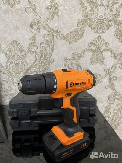 Дрель шуруповерт