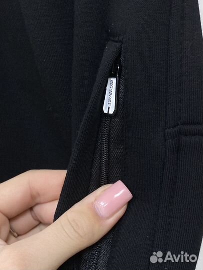 Спортивные штаны Nike на флисе