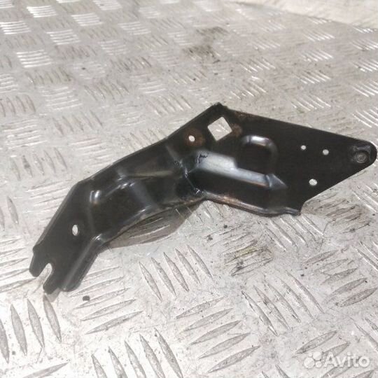 Кронштейн бачка тормозной жидкости Honda Cr-V 3 RE