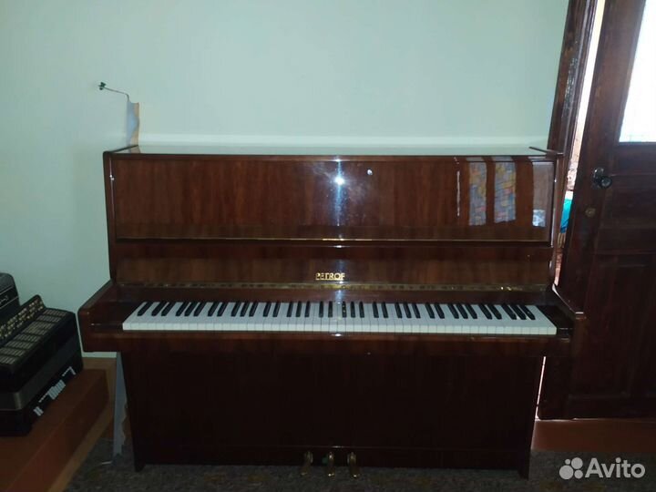 Пианино Petrof