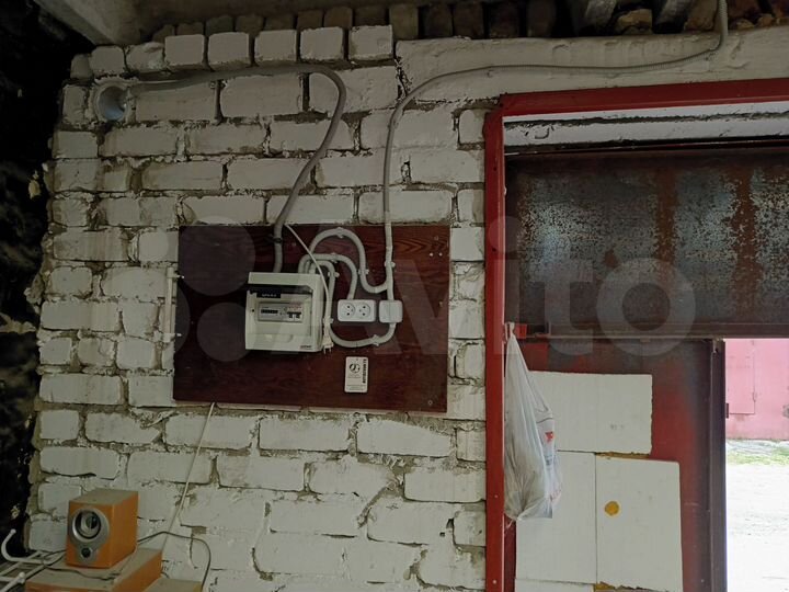 Гараж, > 30 м²