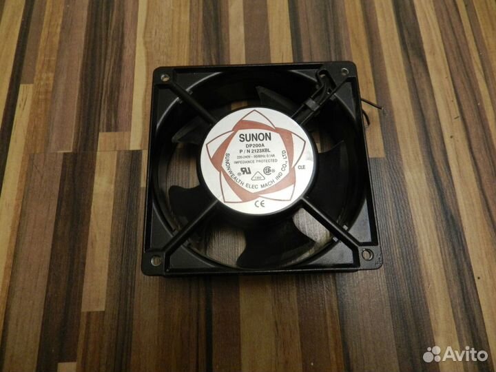 Вентилятор для корпуса 120 мм
