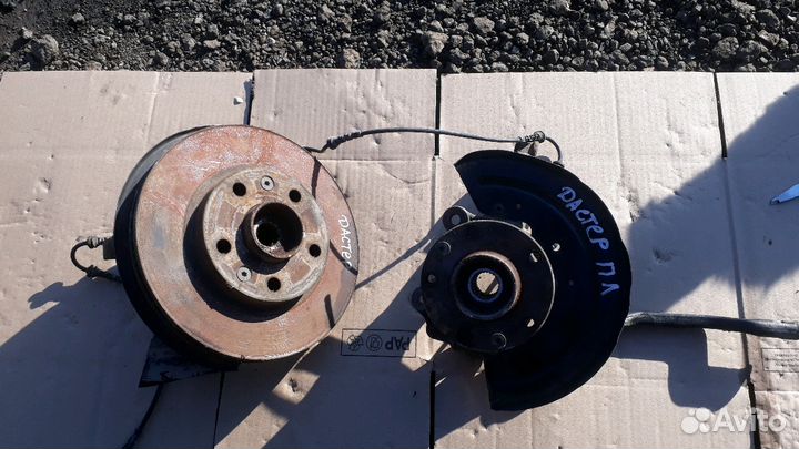 Кулак поворотный рено дастер L.R