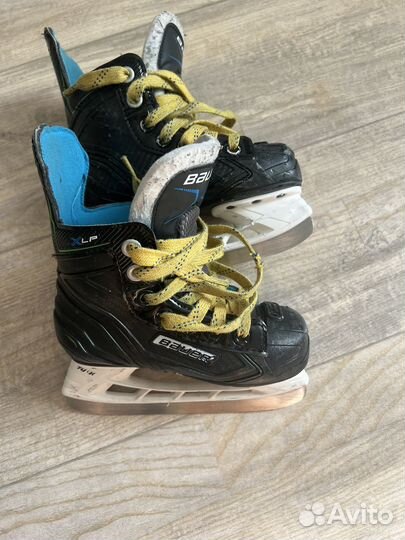 Коньки хоккейные 10,5