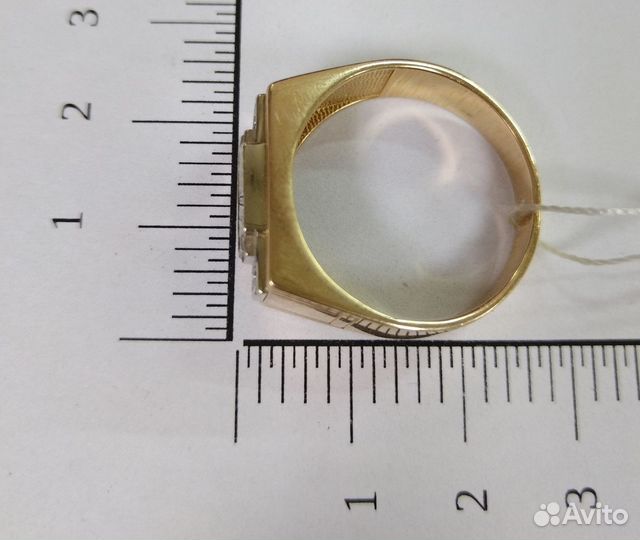 Золотое кольцо с камнем 21,5р
