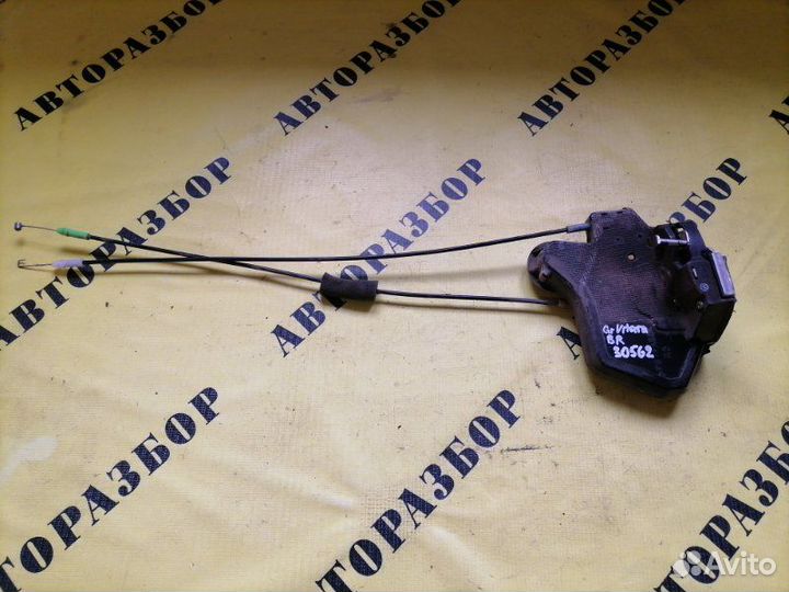 Замок двери задней правой Suzuki Grand Vitara