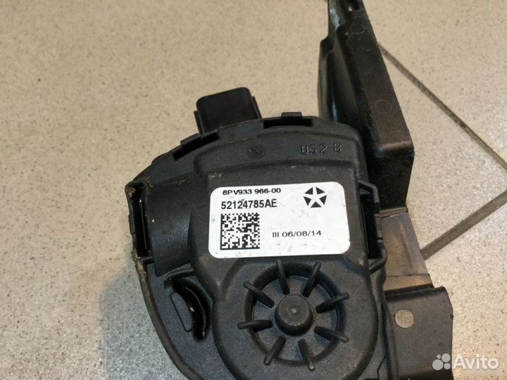 Педаль газа Jeep Grand Cherokee WK2 2010