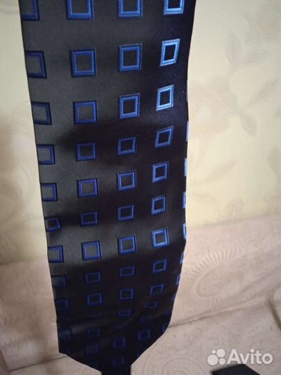 Галстук и Паше