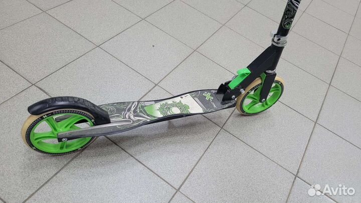 Самокат новый взрослый до 120 кг