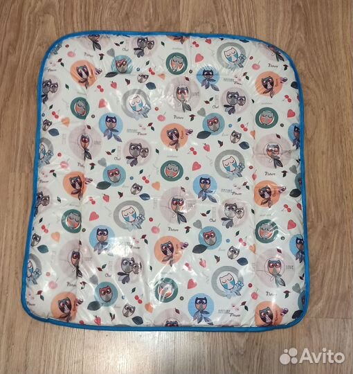 Матрасик на пеленальный столик