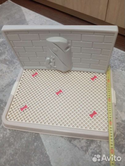 Туалет для собак со стенкой