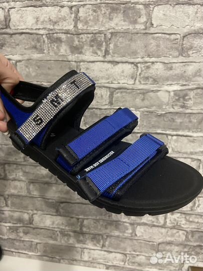 Новые босоножки 40