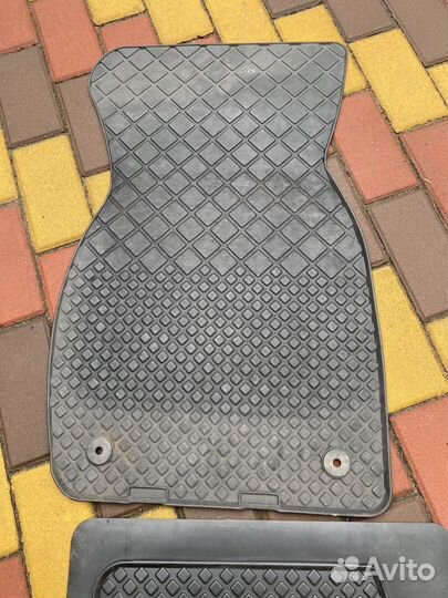 Автомобильные коврики бу резиновые