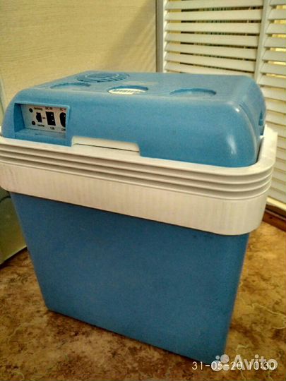 Продам автомобильный холодильник