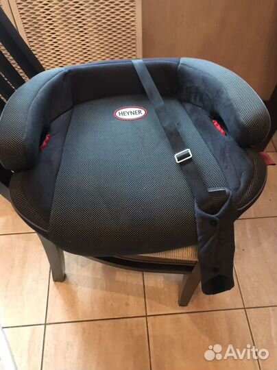 Автомобильное детское кресло