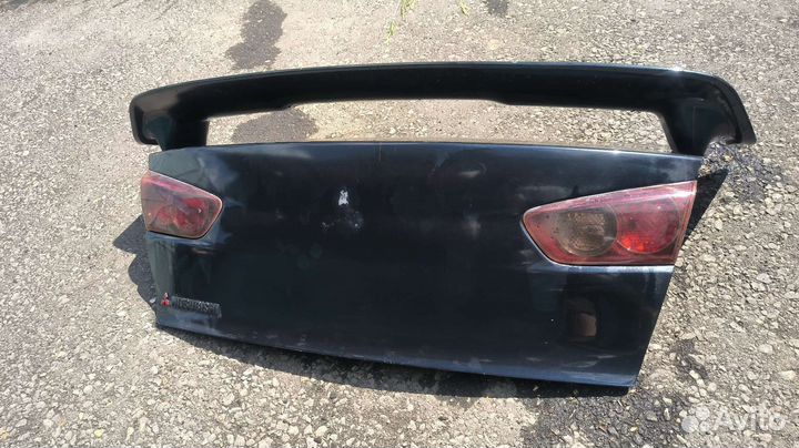 Крышка багажника Lancer 10+ спойлер+фонари+шумка